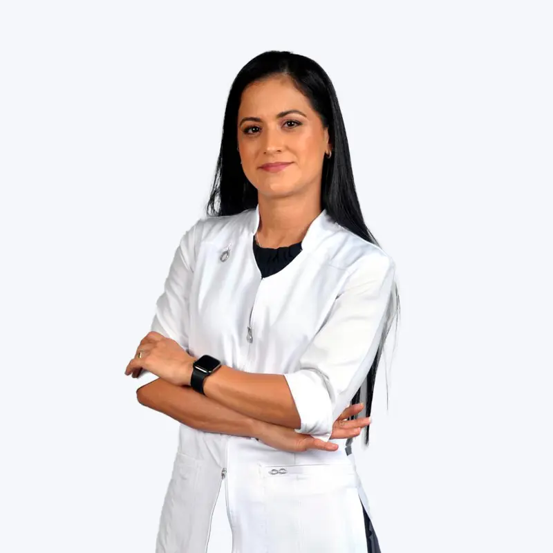 Dra. Alexandra Sánchez Medicina interna en centro medico san joaquin