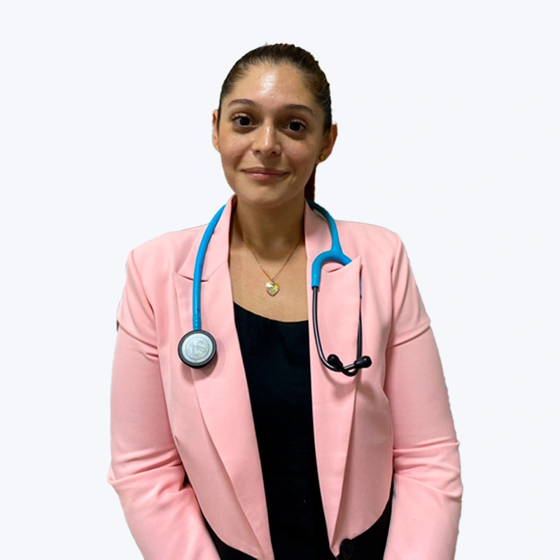 Dra. Julia Cuadra C. Médico general en Centro Médico San Joaquín